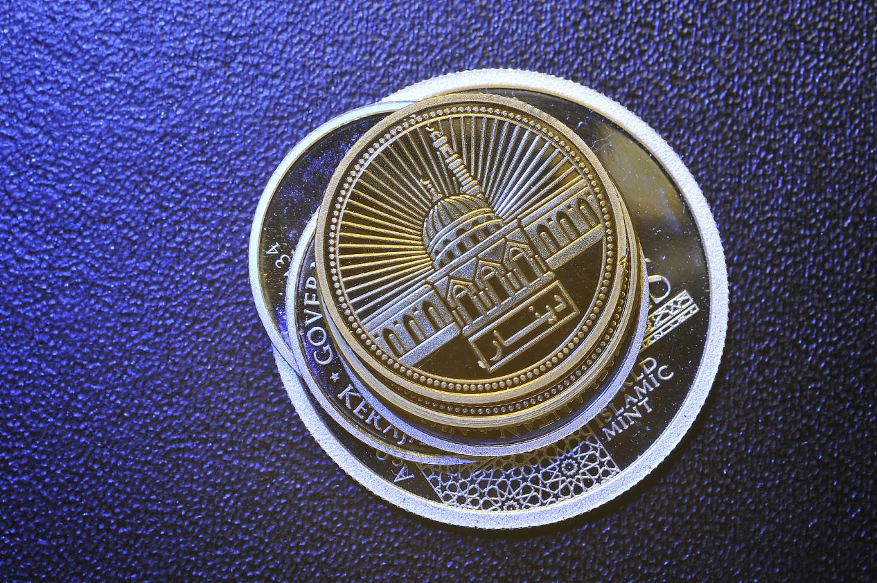 贵金属交易中的“品种性格”:黄金与白银为何不能用同一套参数